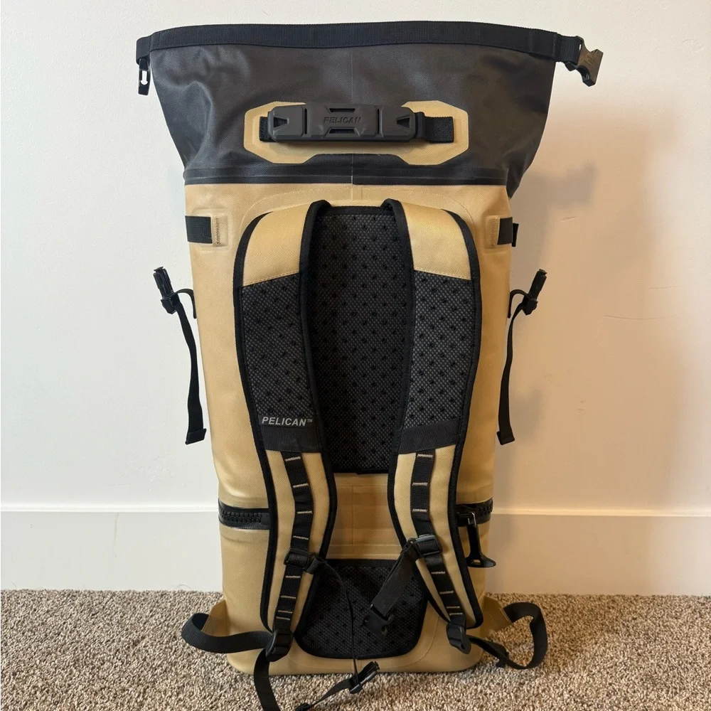Pelican Dayventure Backpack Cooler - Picture 5 of 8
